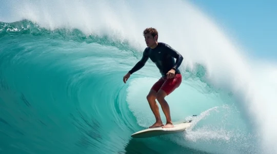 surfen-sie-die-wellen-und-spuren-sie-freiheit